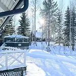 Tunnelmallinen Resortissa * Hankasalmi